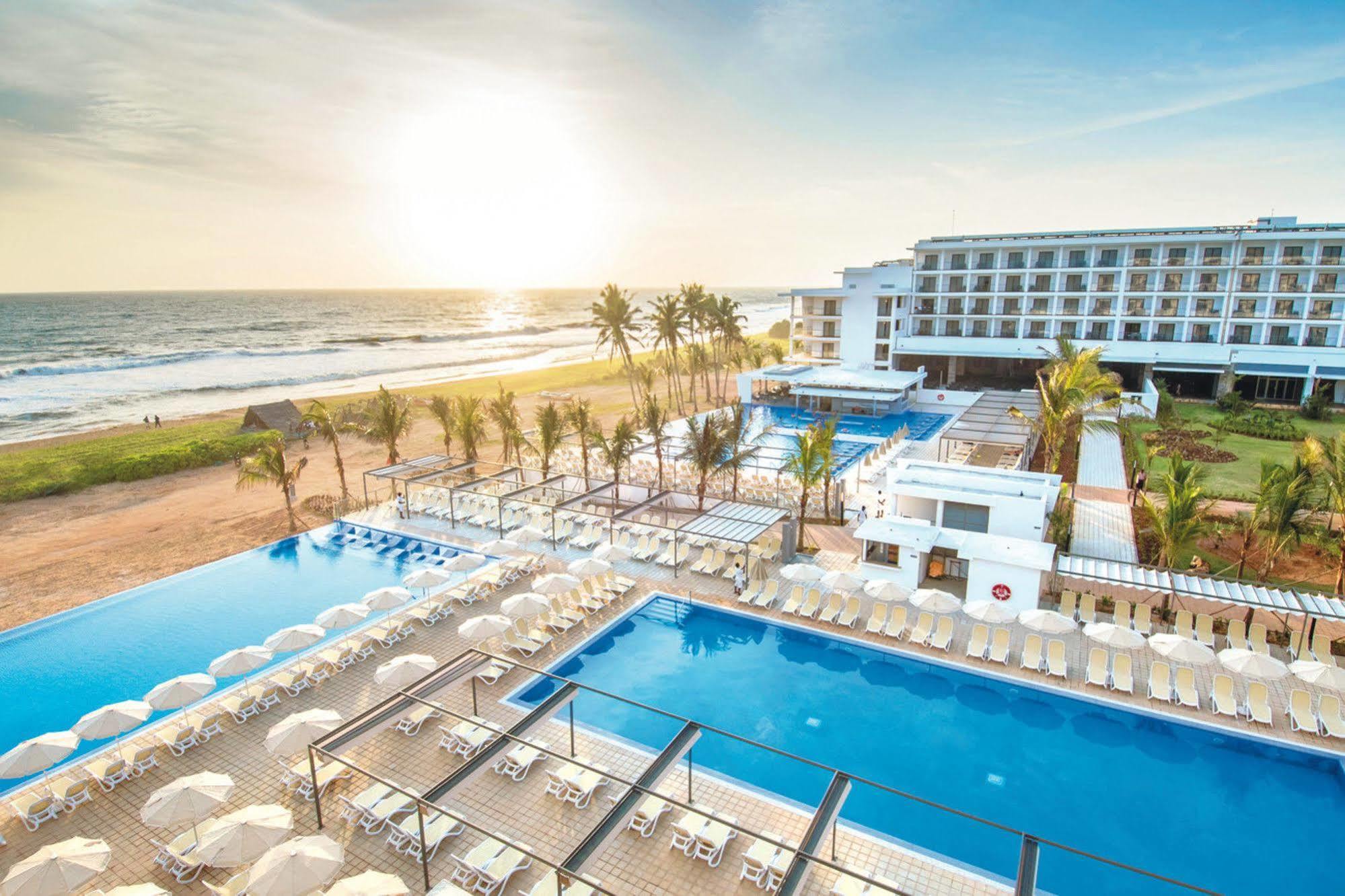 Riu Sri Lanka All Inclusive Ahungalla Exteriör bild